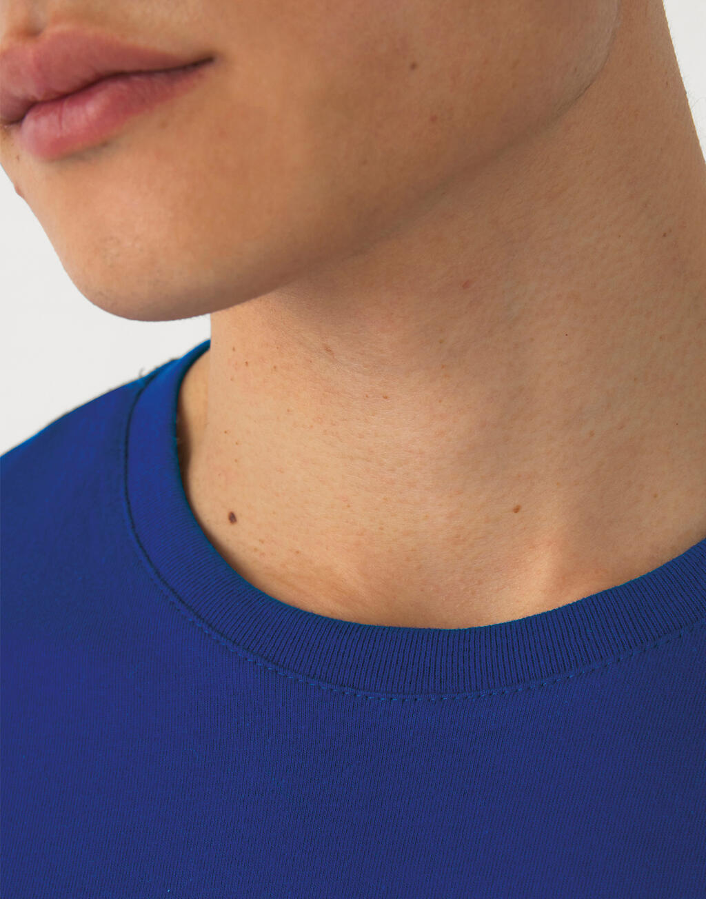 B&C #E190 T-Shirt