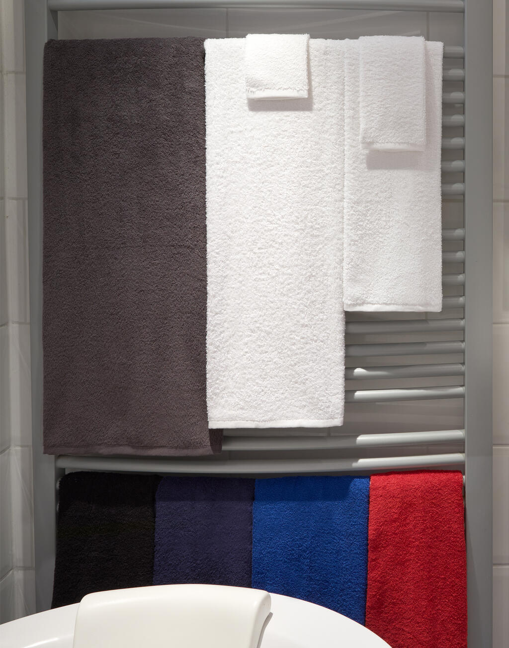 SG Accessories - TOWELS Volga Beach Towel CLASSIC
