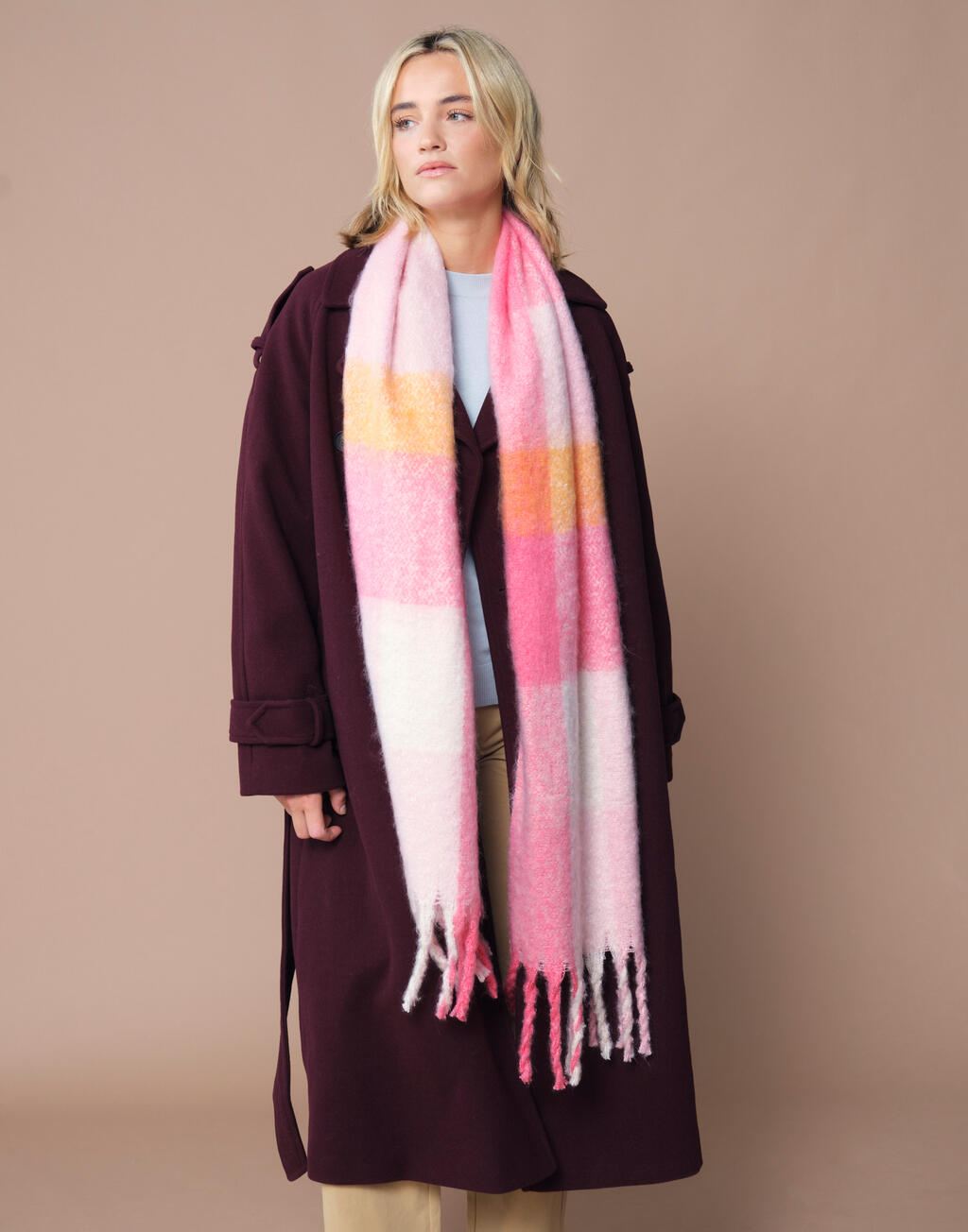 Beechfield Fluffy Check Scarf