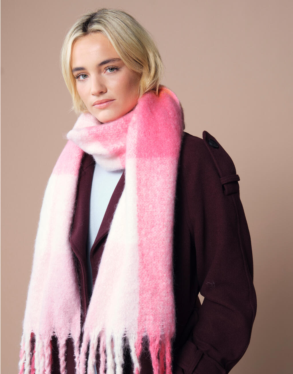 Beechfield Fluffy Check Scarf