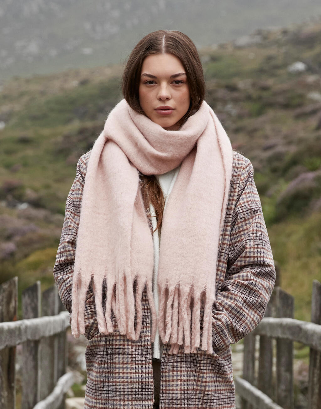 Beechfield Fluffy Scarf