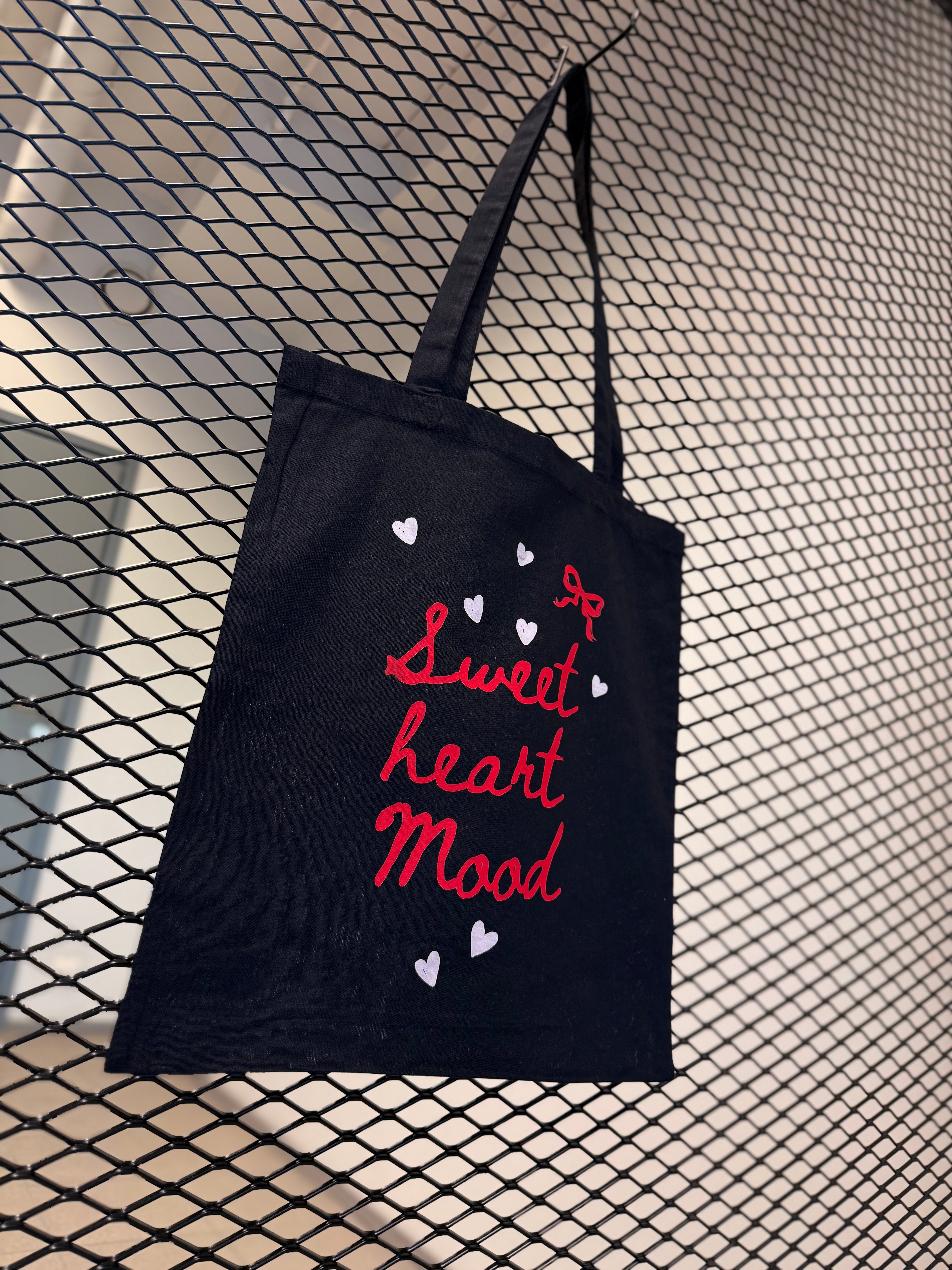 Sweetheart shopping bag