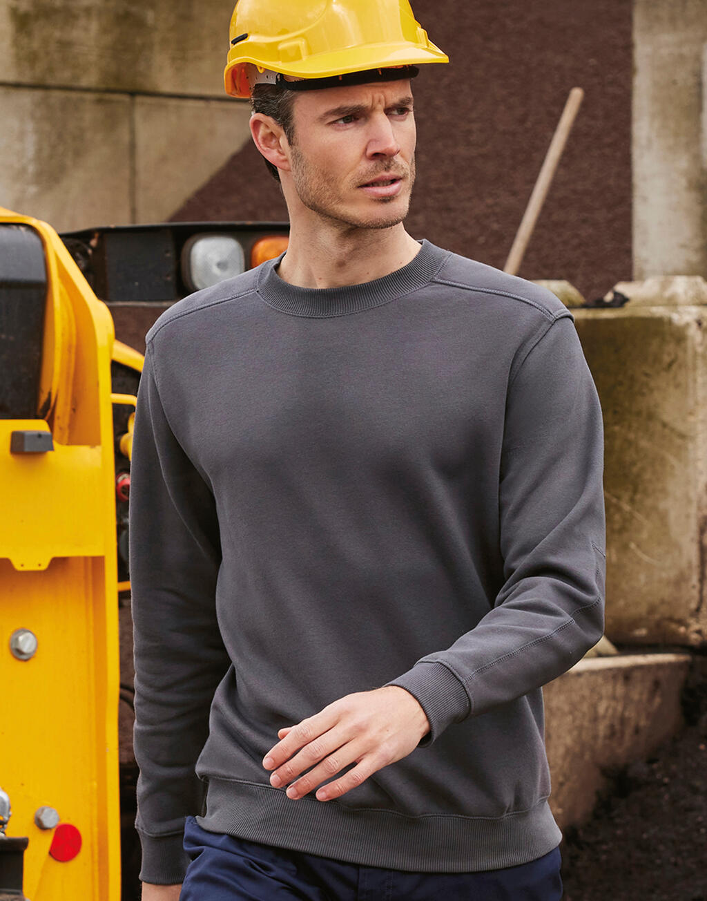 B&C Pro Hero Pro Workwear Sweater