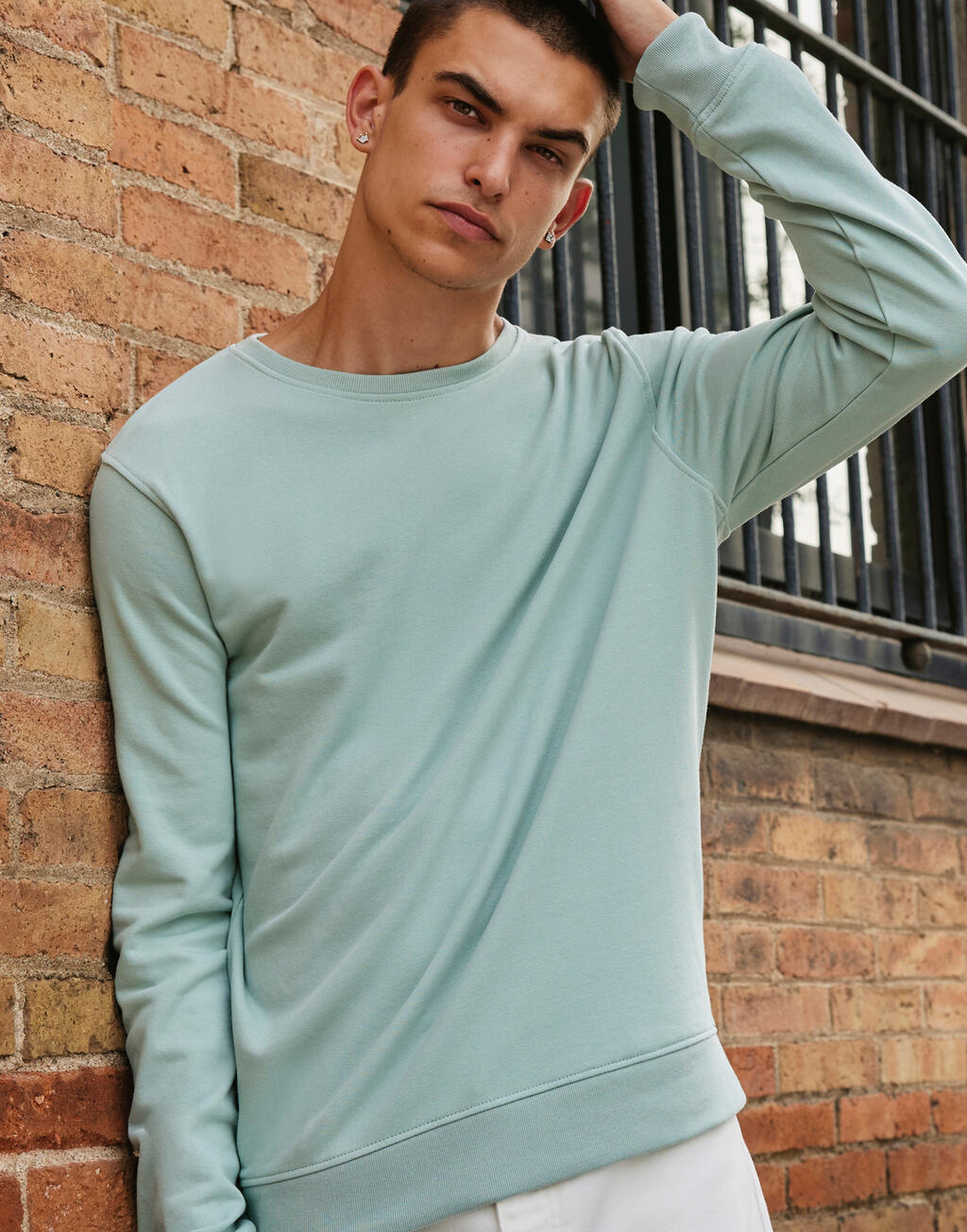 B&C Inspire Crew Neck