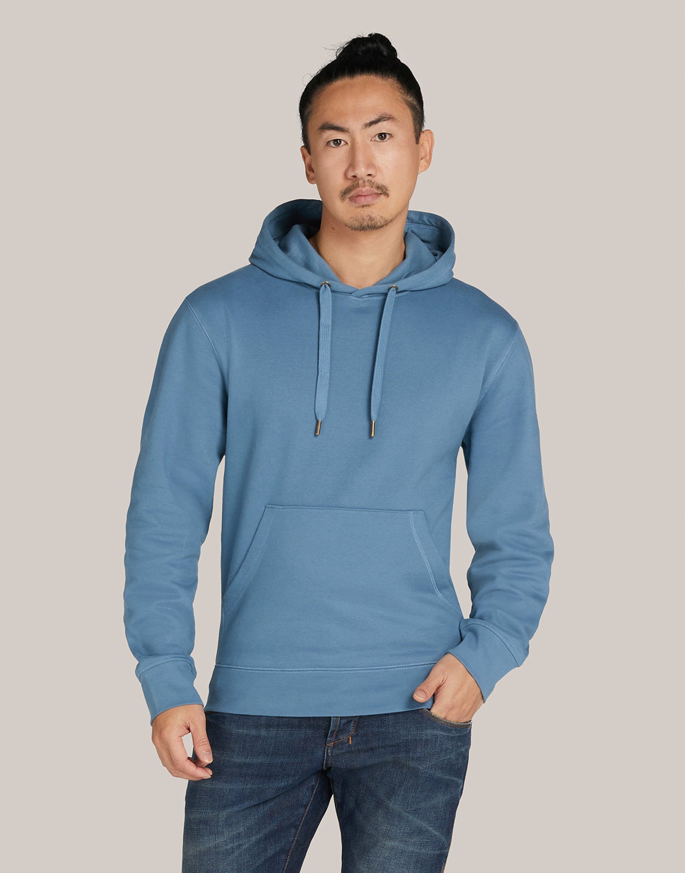 Signature Tagless Hooded Sweatshirt Unisex