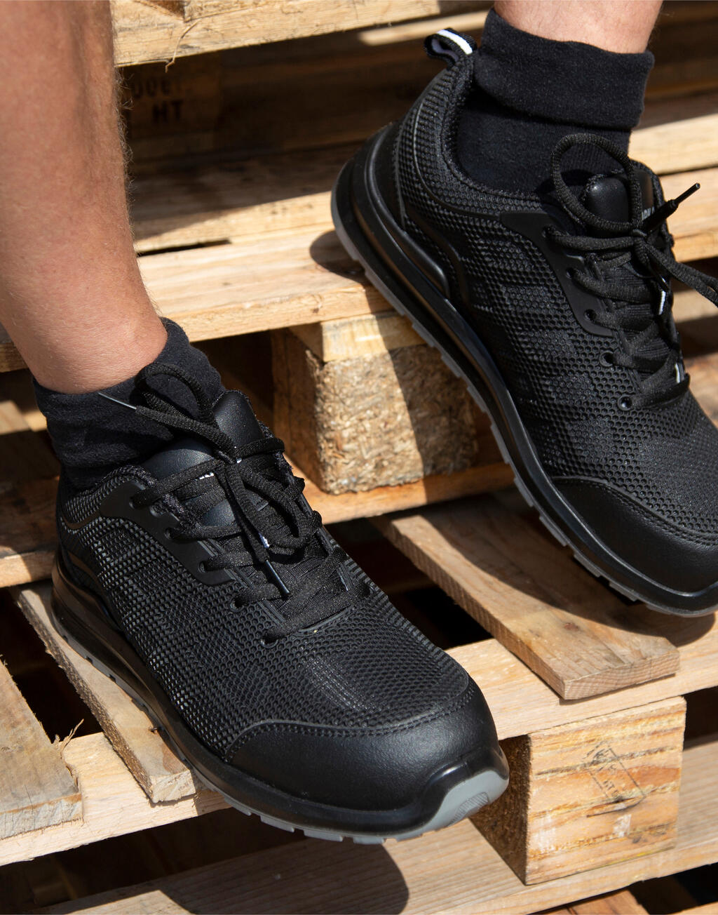Result Work-Guard All Black Safety Trainer