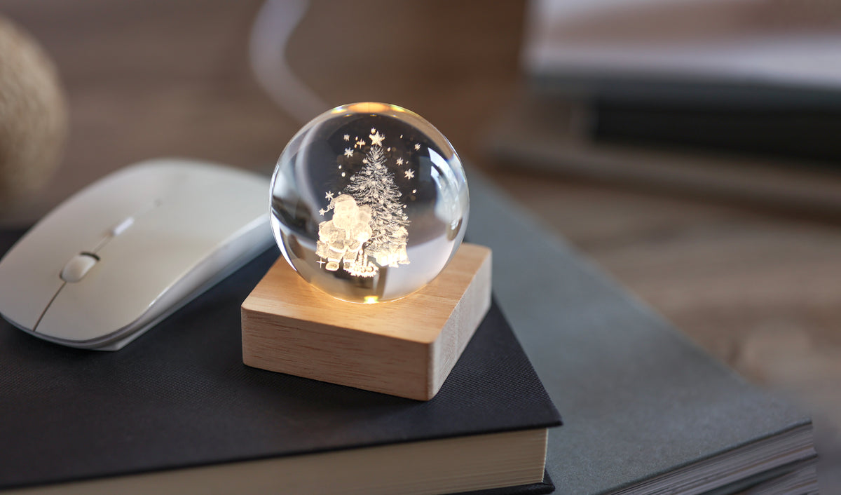 SANTA LIGHT – Christmas LED glass ball – item ambiant picture