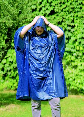 REGAL – Raincoat in pouch – item ambiant picture