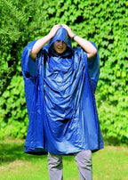 REGAL – Raincoat in pouch – item ambiant picture