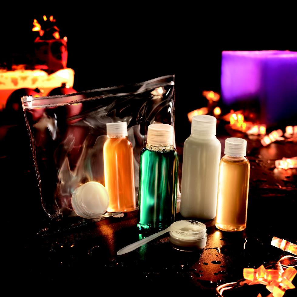 AIRPRO – Travelling pouch with bottles – item ambiant picture