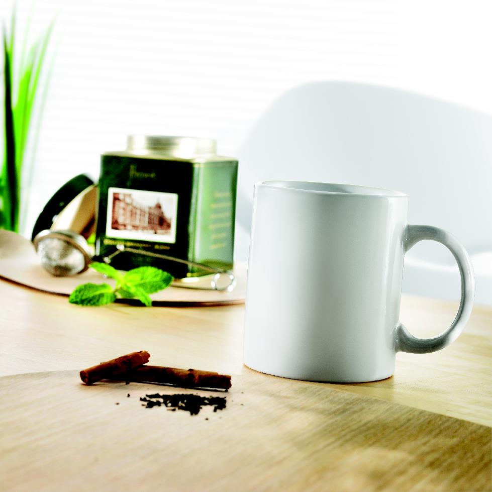 DUBLIN – Classic ceramic mug 300 ml – item ambiant picture
