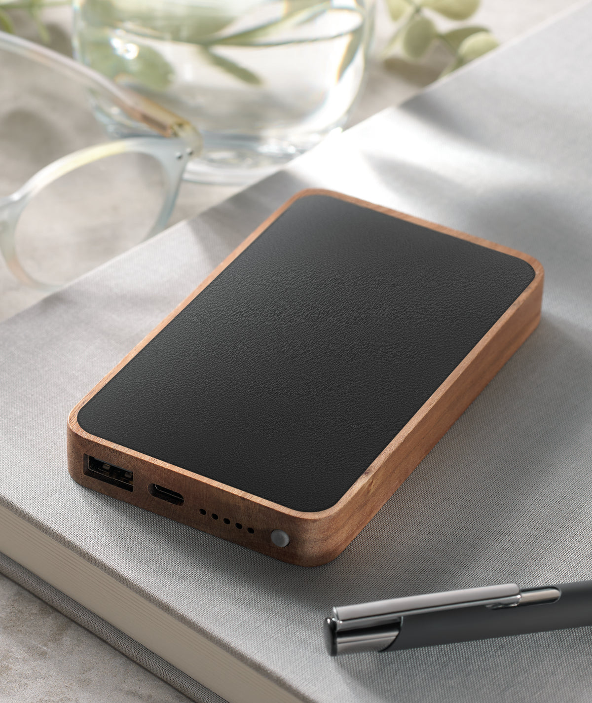 ACAPOW – Wireless Powerbank 4000mAh 15W – item ambiant picture