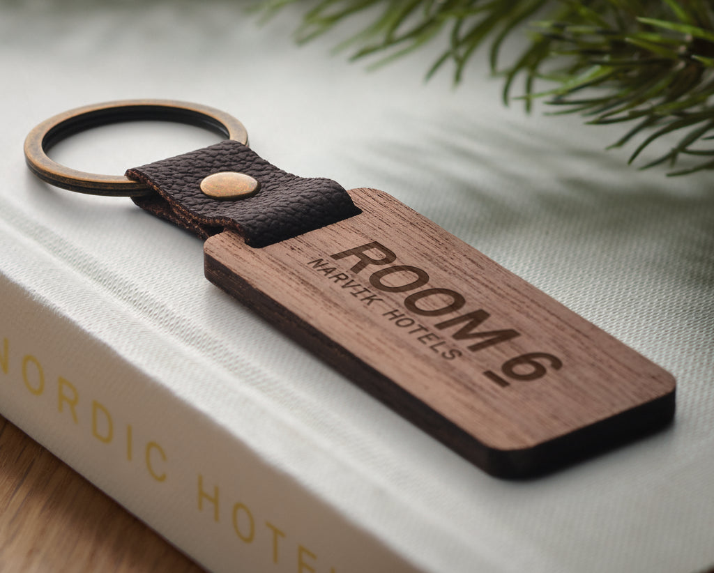 NAWKEY – Key ring in walnut and PU – item picture 1