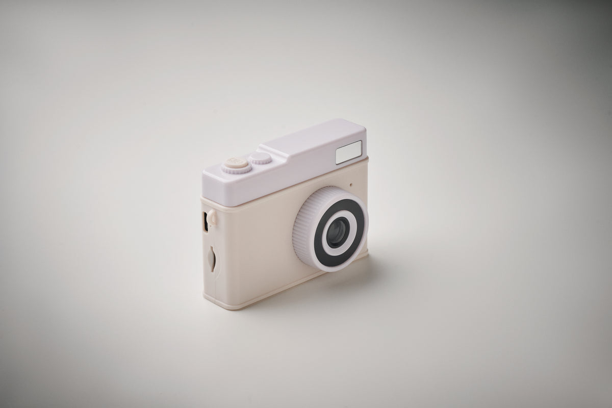 RAPID – Digital camera – item picture open