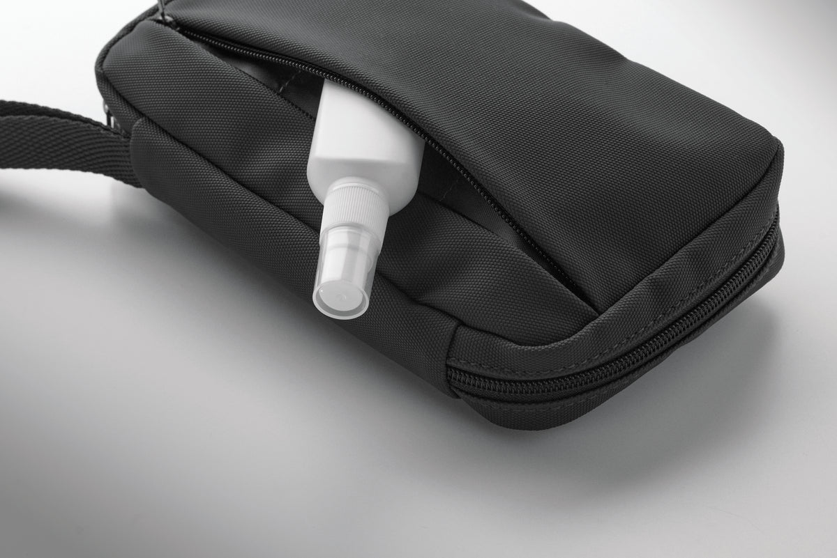 VANIT – Toiletry bag 600D RPET – item ambiant picture
