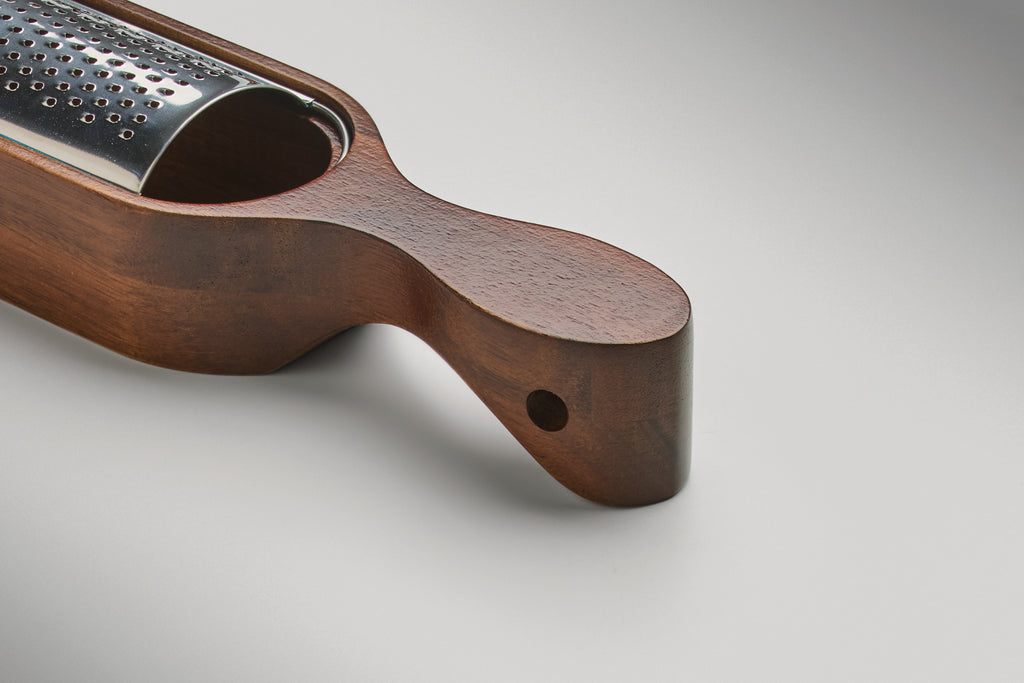 PARMAS – Acacia cheese grater – item picture open