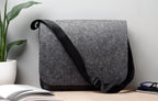 BAGLO – RPET felt laptop bag – item ambiant picture
