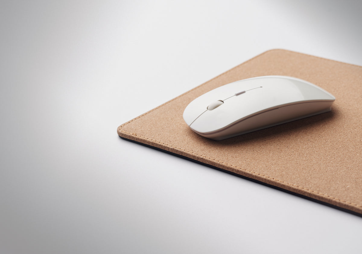 WIRELESS MATTY – Cork mouse mat charger 15W – item detail picture