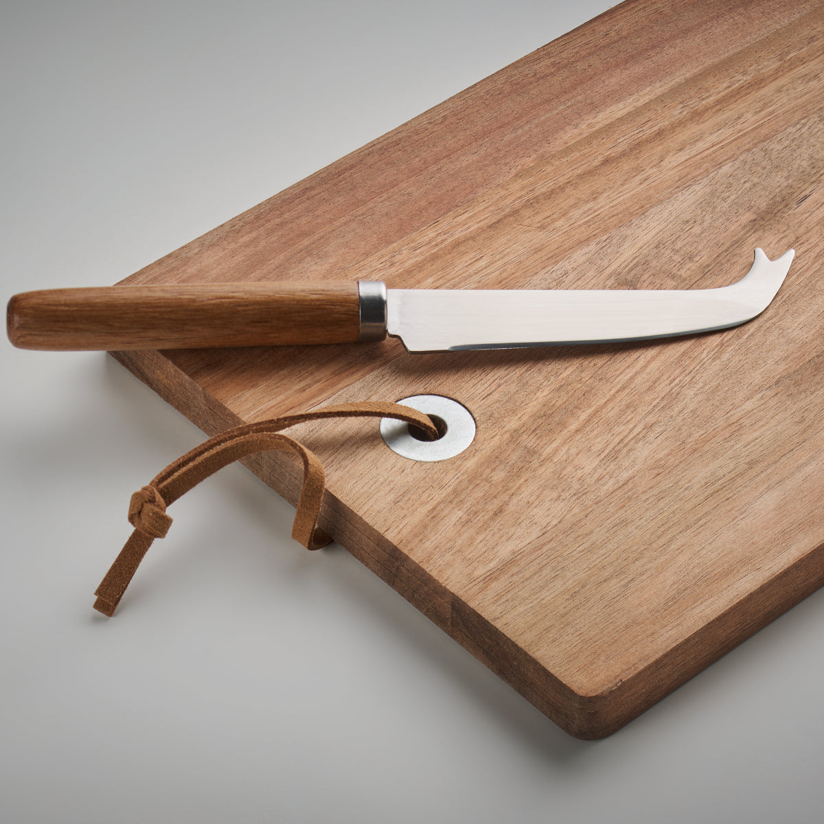 OSTUR LARGE – Acacia wood cheese board set – item detail picture