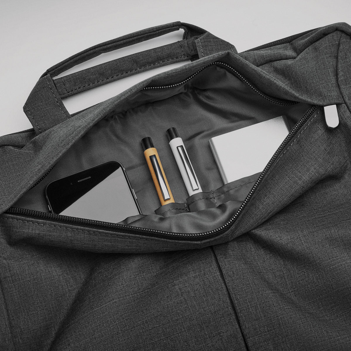 STOCKHOLM – Laptop bag in 2 tone 360d – item detail picture