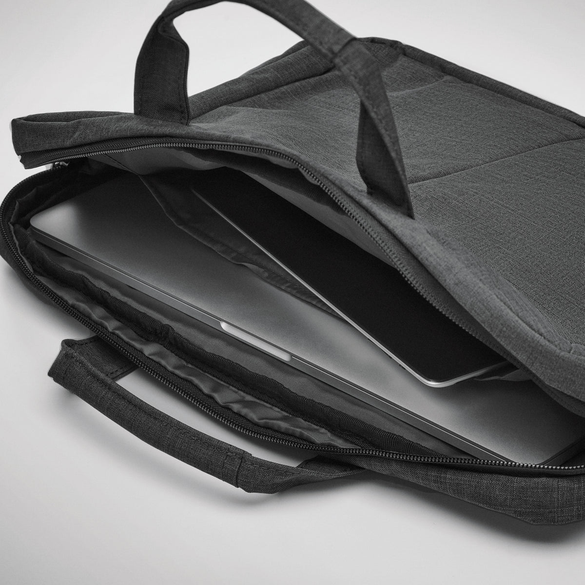 STOCKHOLM – Laptop bag in 2 tone 360d – item picture top