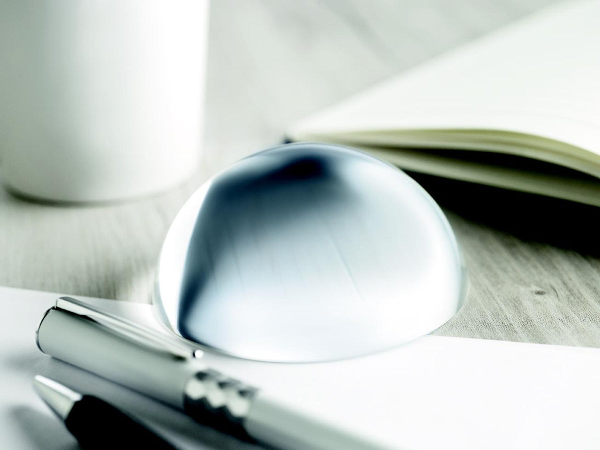 OVALE – Paper weight – item ambiant picture