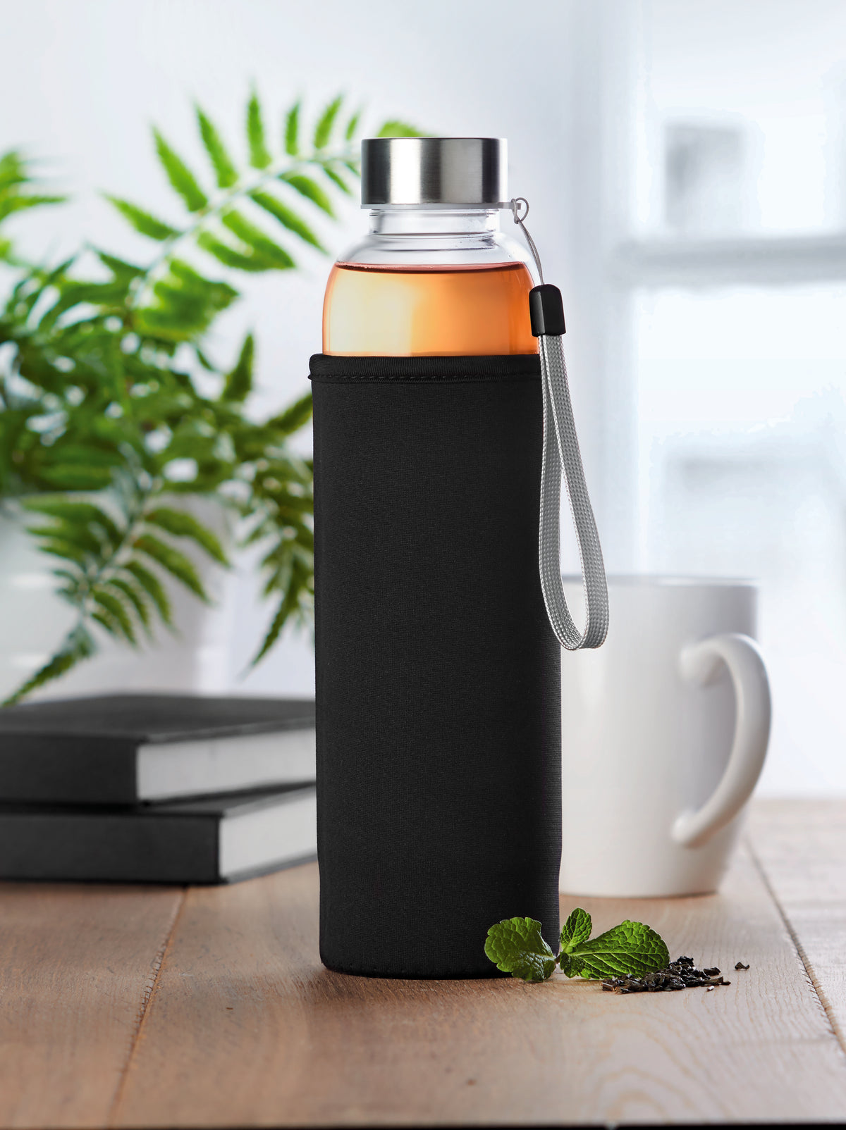 UTAH TEA – Single wall glass bottle 500ml – item ambiant picture